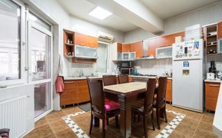 Vila spatioasa in zona Erou Iancu Nicolae - British School - Poză 9