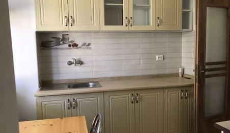 Apartament 3 camere – Centru, Str. Domneasca (langa Hotel Mercure)