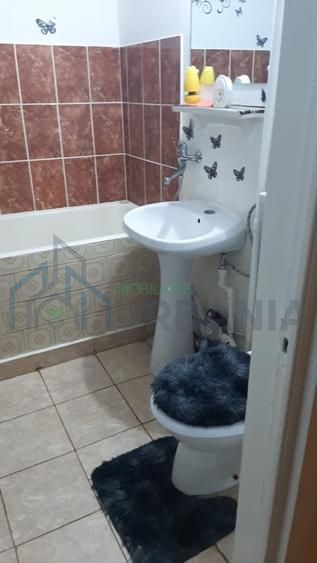 Inchiriez apartament Centru - Poză 3