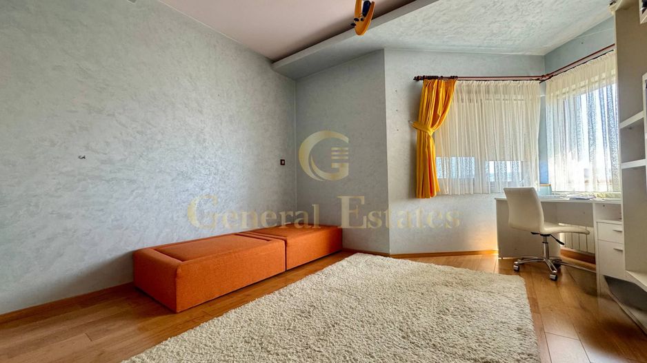 Vînzare Casă în 3 Nivele -Hlincea - 343 m.p. - Poză 22