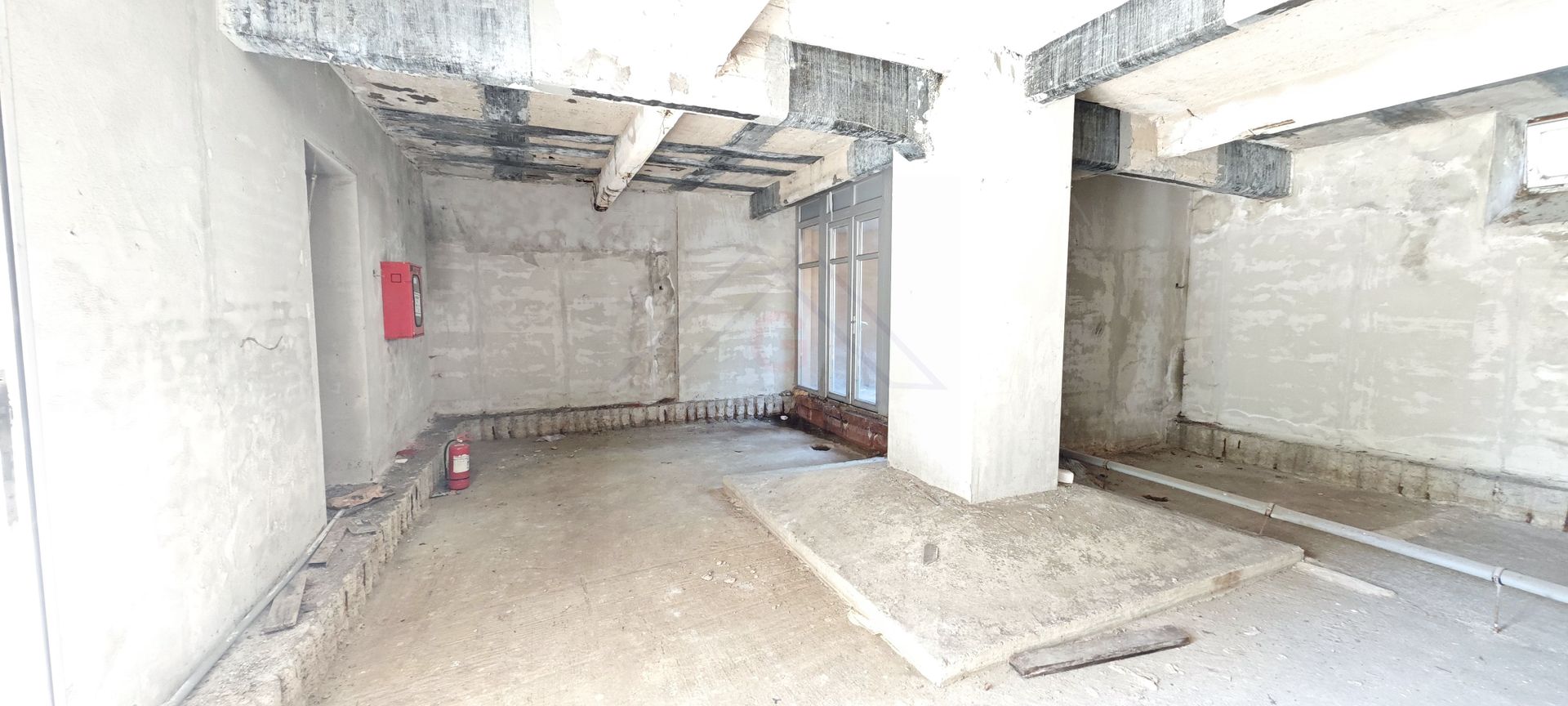 SAD, zona Complex Studentesc, vizibilitate excelenta! - Poză 2