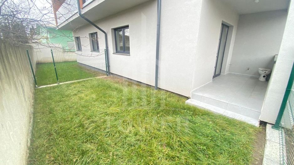 Apartament 2 camere de vanzare la cheie balcon curte Selimbar - Poză 5