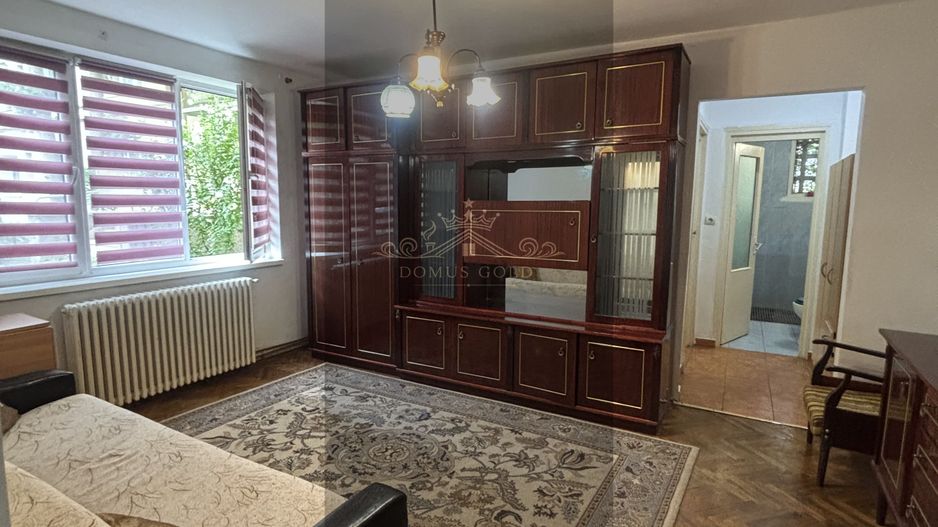 Apartament semidecomandat cu dormitor și living | Grigorescu – Strada - Poză 5