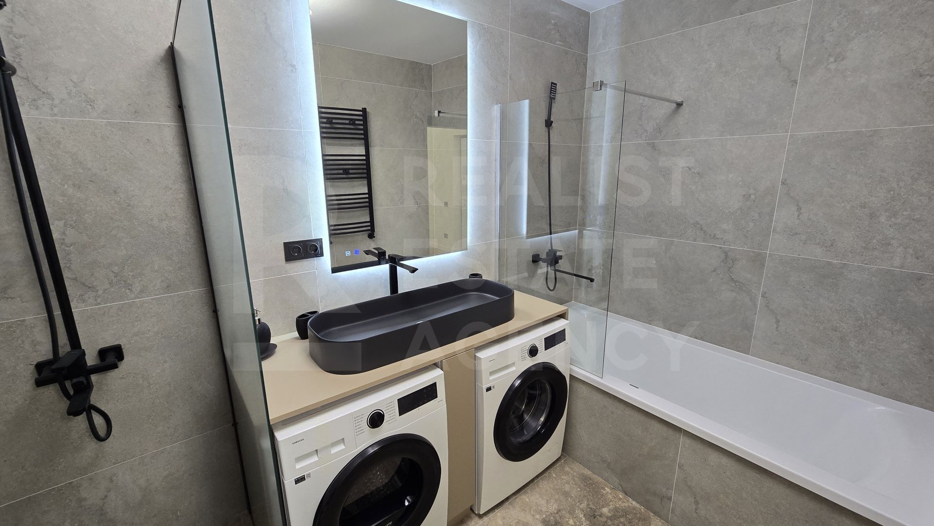 Vânzare, apartament, 3 camere, str. Calea Ieșilor, Sculeni - Poză 13