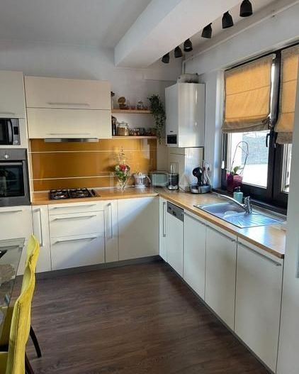 Apartament premium cu 2 camere, balcon generos, aproape de centru. - Poză 5