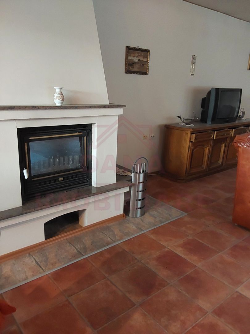 CASĂ P+E, 360 MP, 5 CAMERE\ OȚELU-ROȘU\ZONA GAI - Poză 4