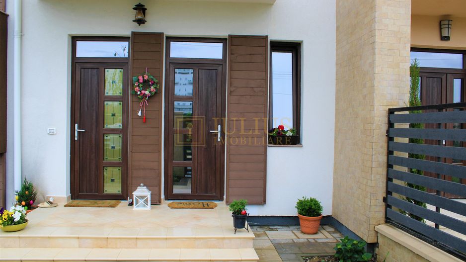 Imobil deosebit, curte spatioasa, centrala proprie, loc de parcare! - Poză 1