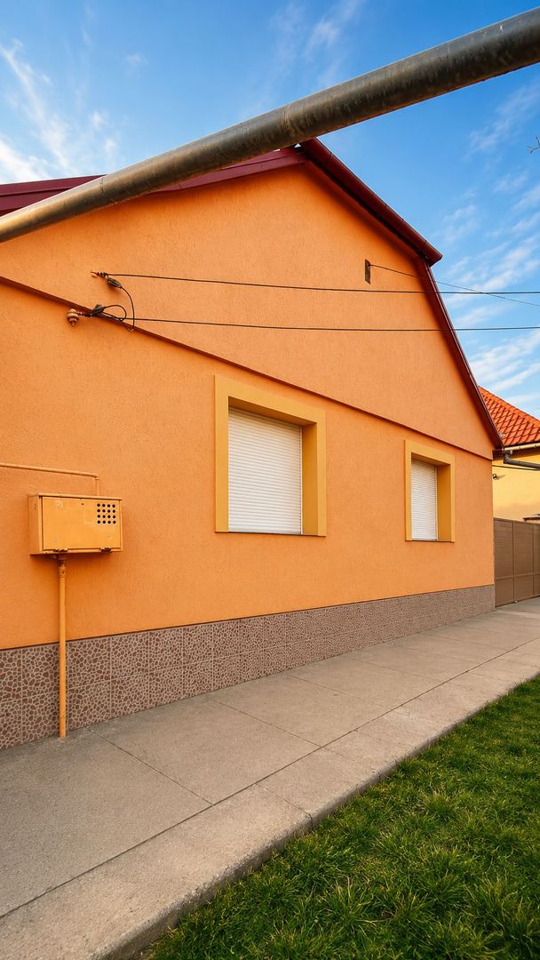 Casă individuală, teren generos de 1.348mp, poziție centrală, Giarmata - Poză 1