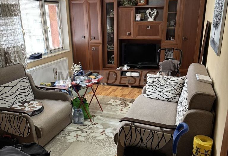 Apartament 2 camere Aradului etaj 1 cu centrala - Poză 1