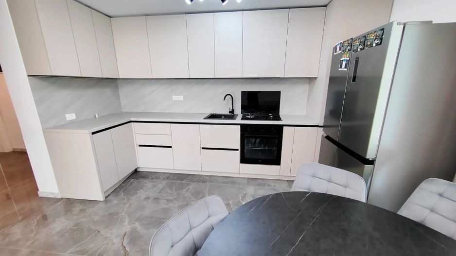 Apartament cu 3 camere de închiriat în Giroc - Poză 7
