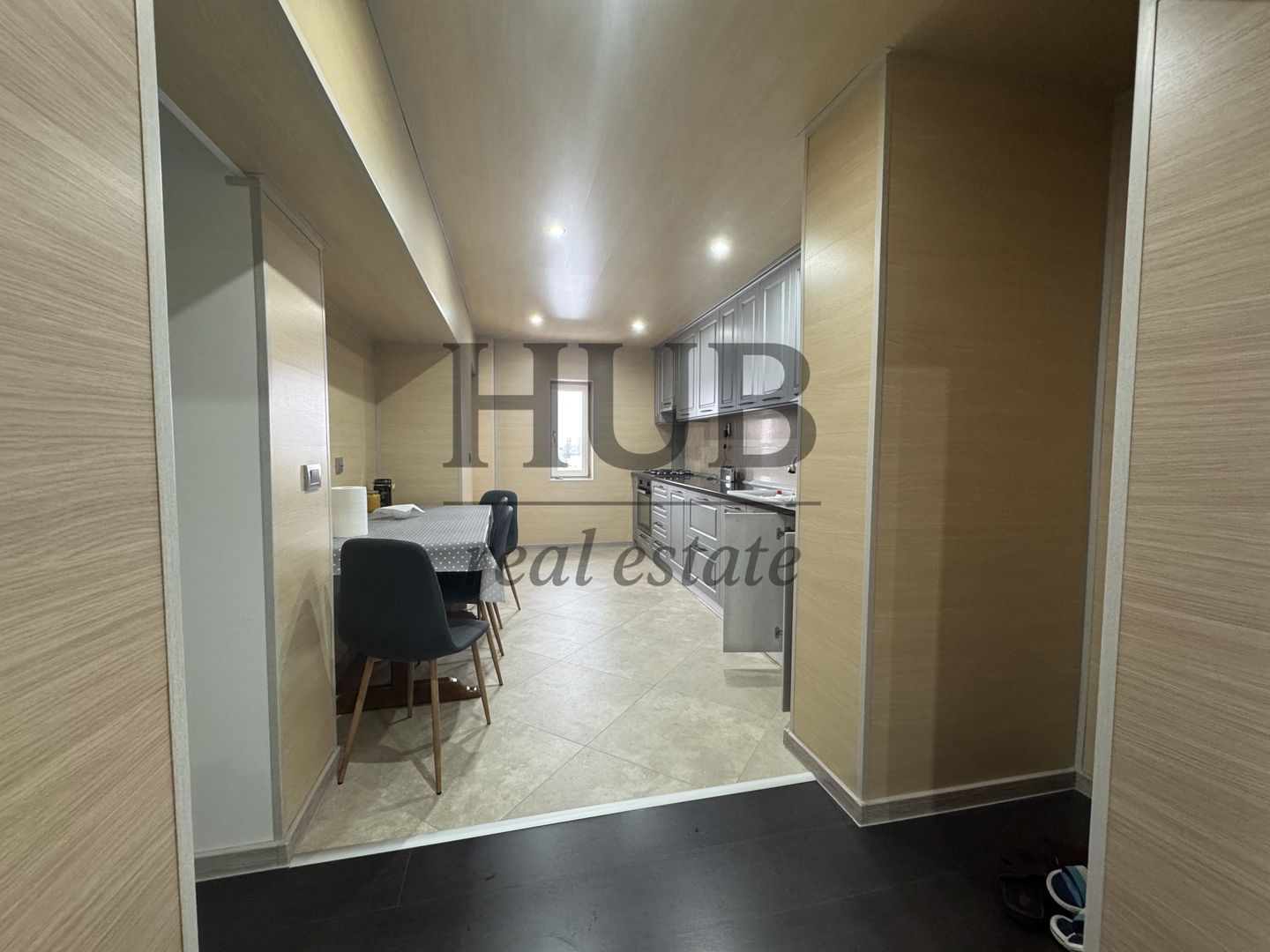 Apartament cu 2 camere | Bd. Unirii ULTRACENTRAL | ETAJ 2 - de vanzare - Poză 3