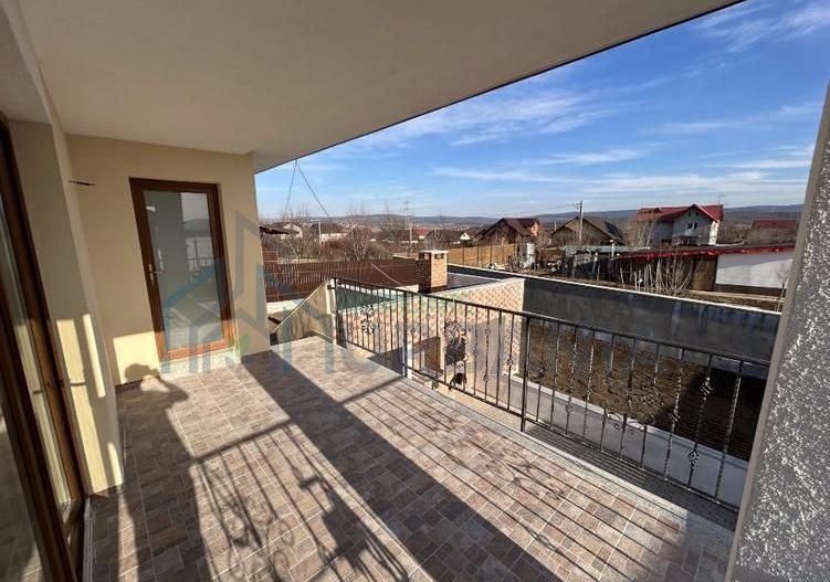 Casa noua, moderna, in Ciurbesti, Iasi - Poză 3