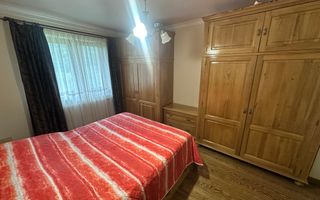 Vila cu 8 camere de vanzare, teren 1580mp, Zona Praid - Poză 31