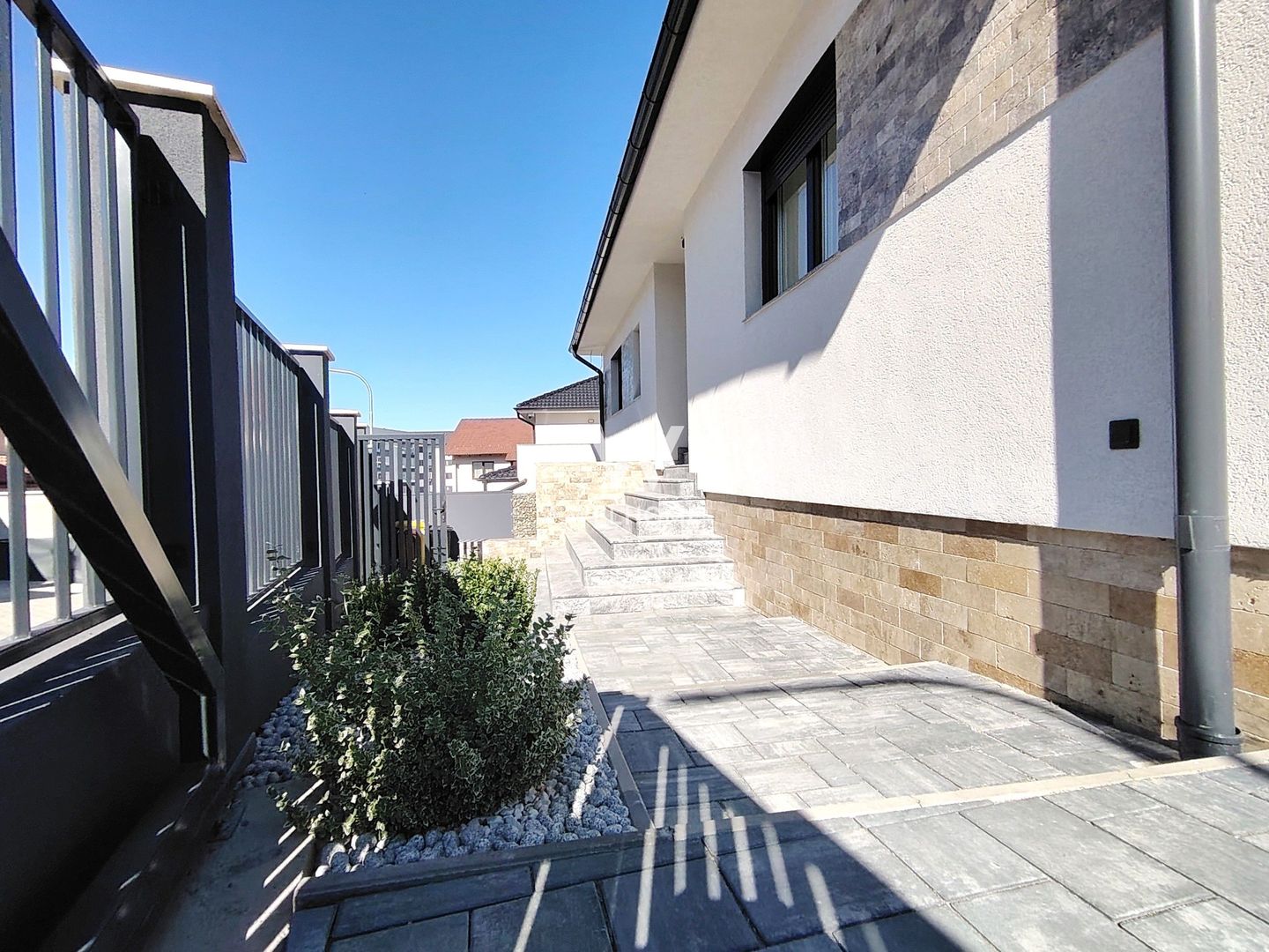 Casa noua Sibiu, Selimbar - 4 camere, garaj, curte mare - Poză 11