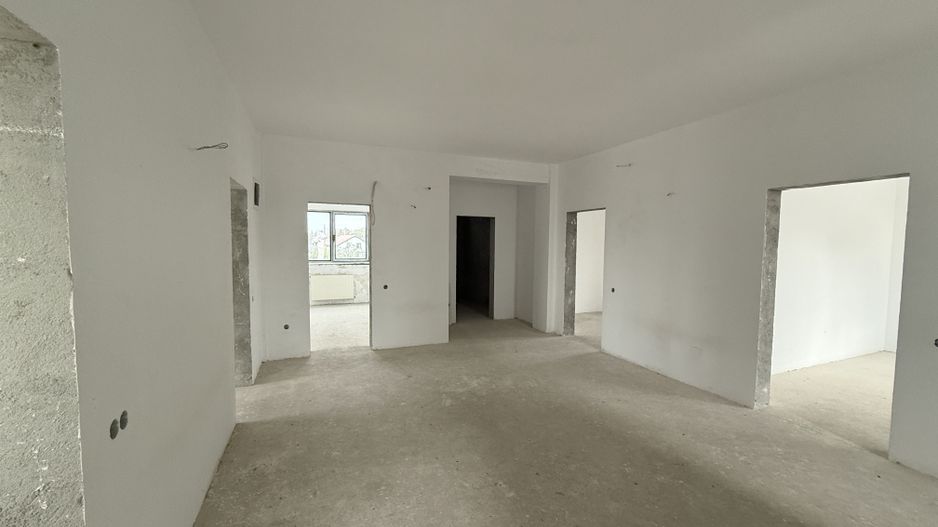 Casa cu 11 dormitoare de vanzare in Corbeanca - Poză 3