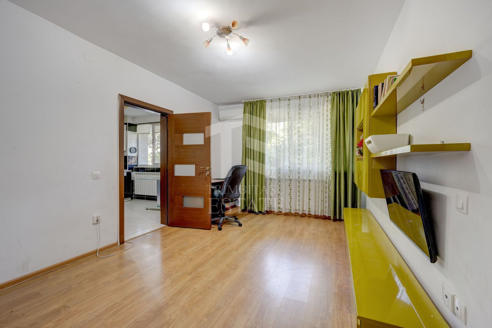Apartament 2 camere Calea Grivitei P/7 Instalatii schimbate - Poză 3