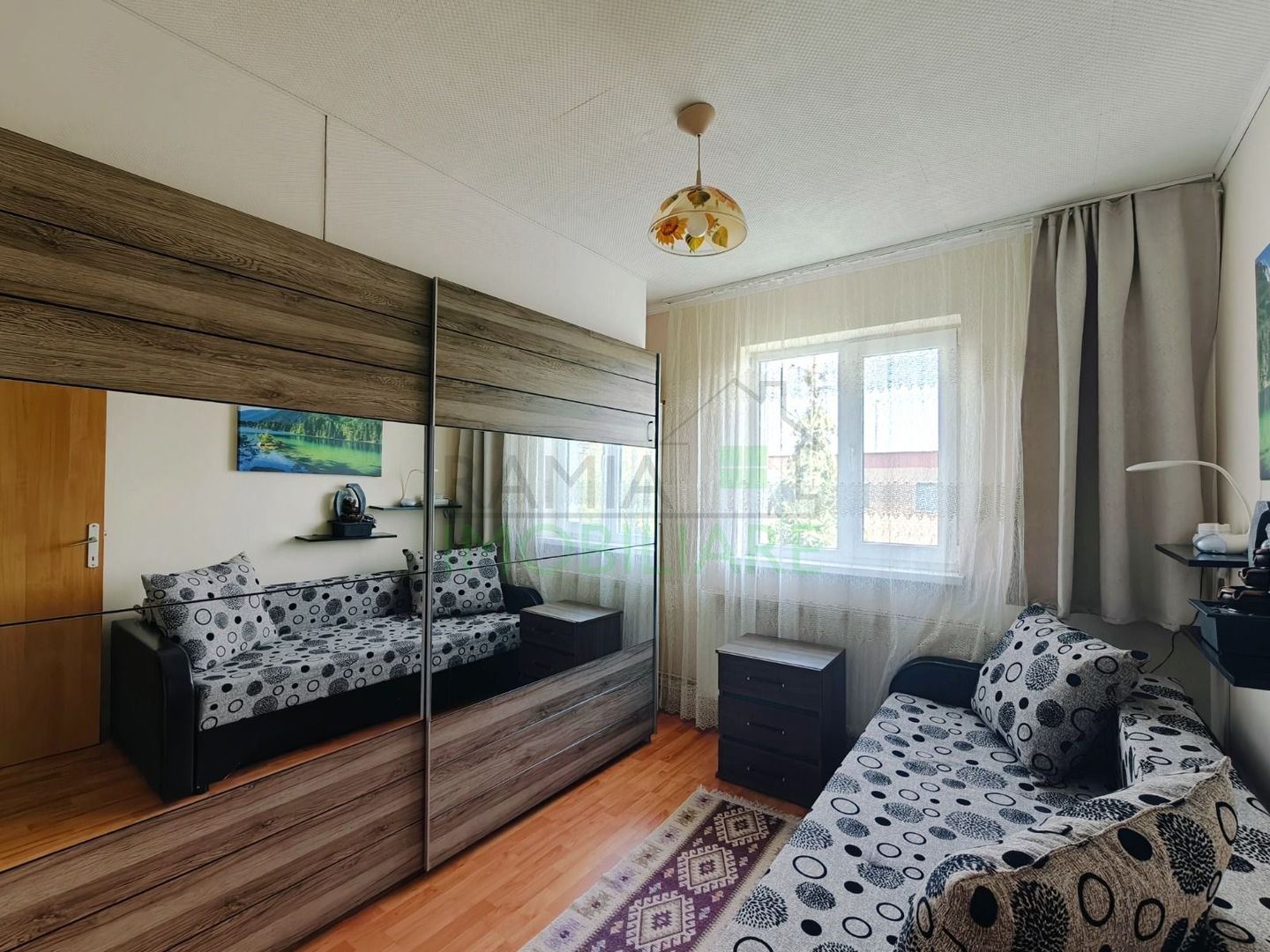 Apartament 3 camere, Cartierul Florilor, Boxă și parcare - Poză 5