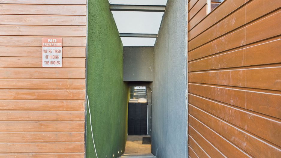 Apartament 2 camere cu 2 băi, 2 locuri de parcare si curte - Poză 18