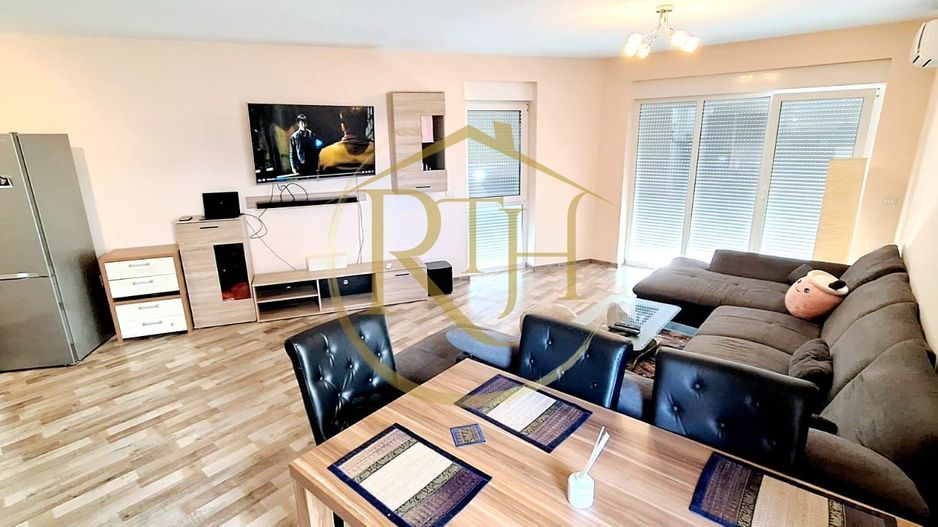 Oferim spre inchiriere apartament cu 2 camere, Loc de parcare, Giroc pe strada Principala - Poză 2