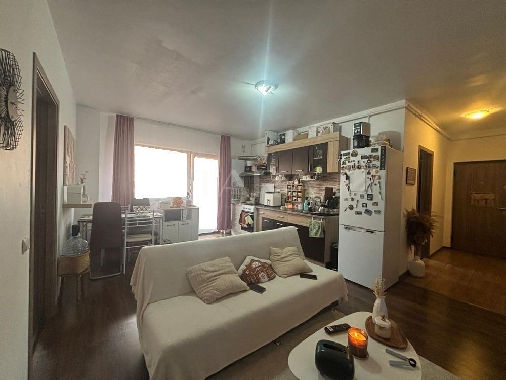 Apartament cu 3 camere, 57 mp, balcon și boxă – zona Panemar. - Poză 1