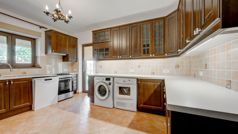 2 Vile individuale in Paradisul Verde P+M, caramida, ideal familii - Poză 44