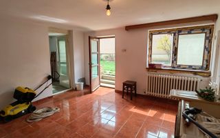 Casă cu 4 camere si teren zona Ciucului 120 m² - Poză 5
