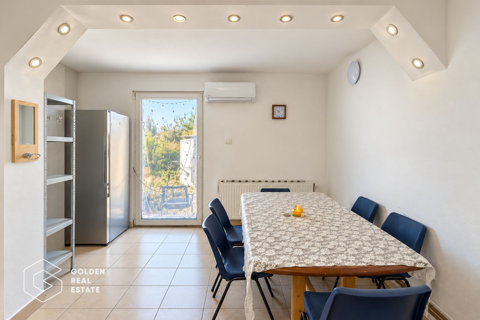 Casa cu 4 camere in Gai - Poză 8