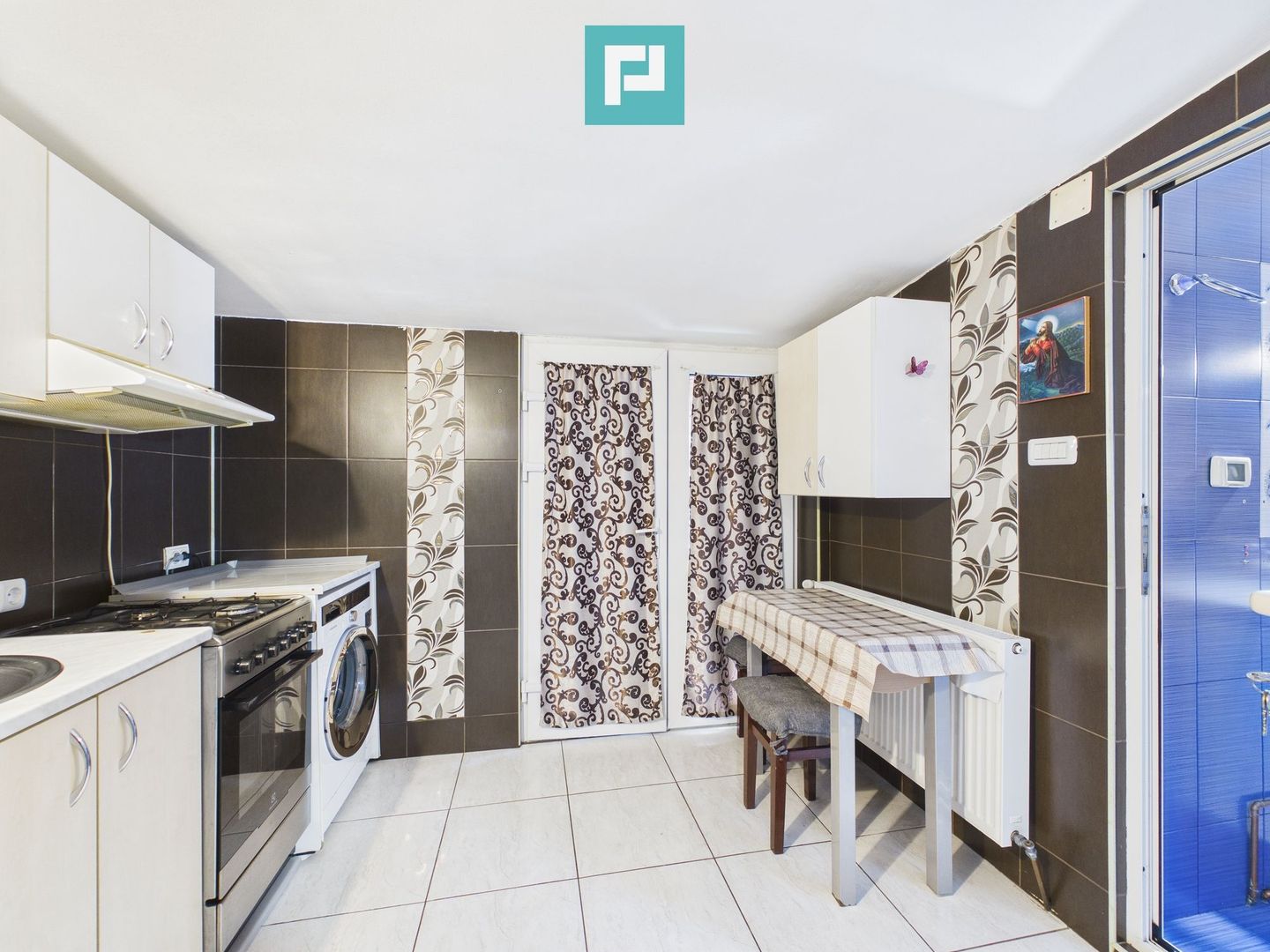 Apartament pe Strada Coșbuc - Poză 1