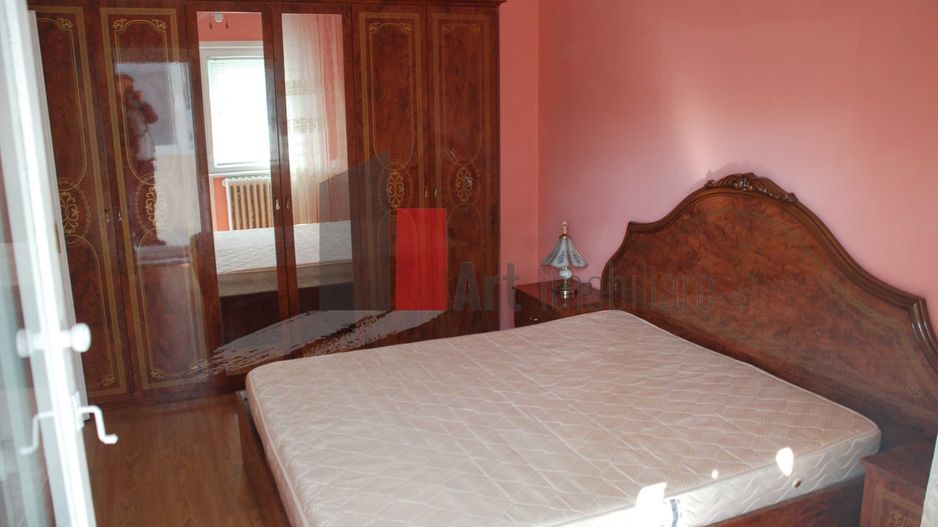 Închiriere apartament 3 camere Olteniței-Piața Sudului - Poză 2