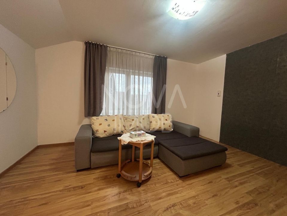 Casa de vanzare 200 mp cu spatiu comercial la parter, strada Lunga - Poză 14