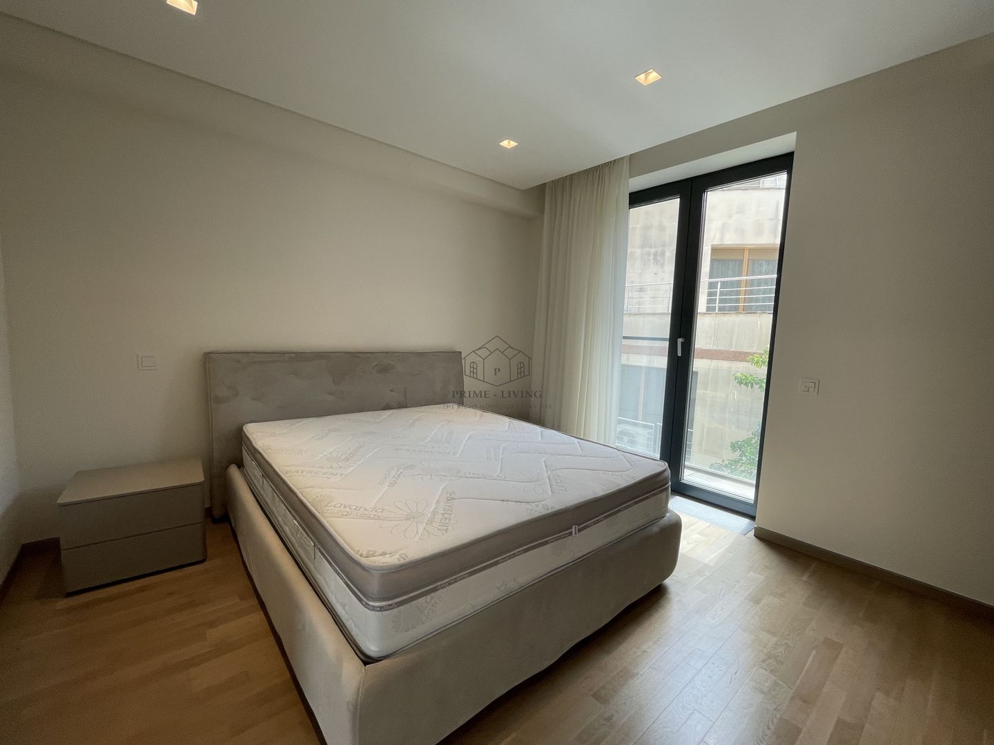 APARTAMENT SPATIOS DE LUX CU 4 DORMITOARE LA INCHIRIERE IN PRIMAVERII - Poză 14