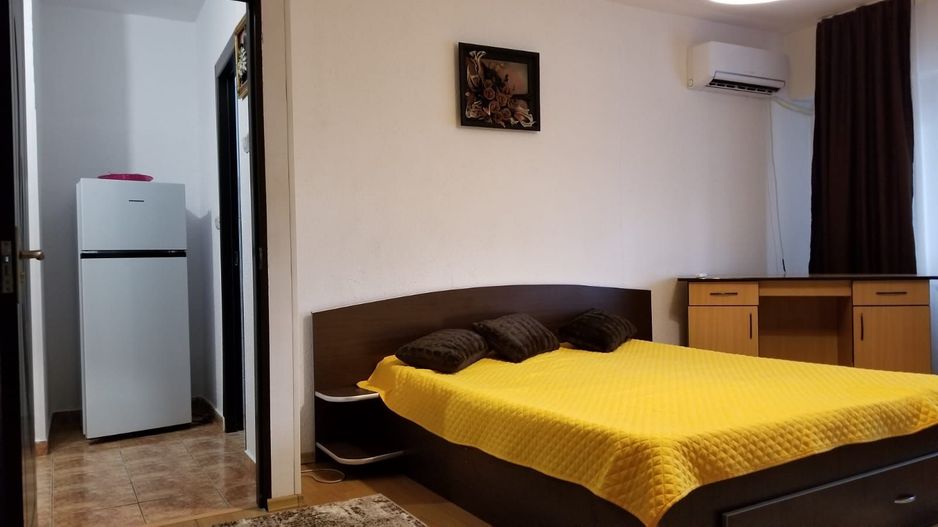 Închiriez garsonieră, Vitan Mall, mobilată, utilată, renovată - Poză 2