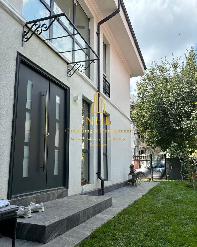 Vila de inchiriat - Polonă - PARCARE - Poză 2