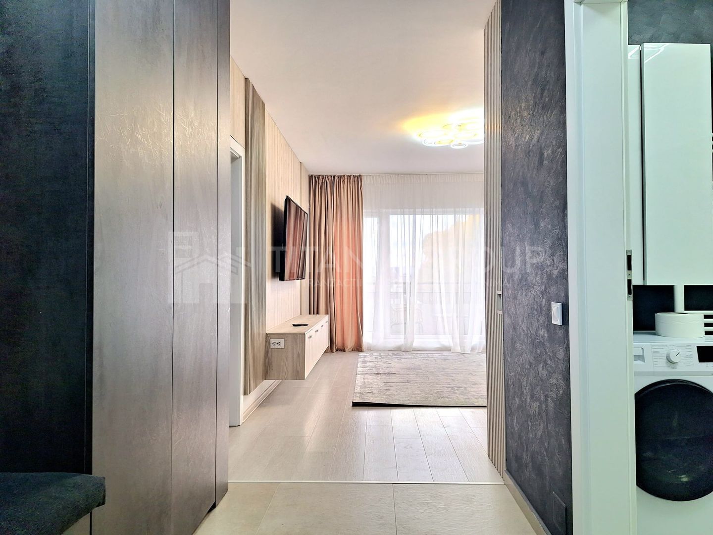 Garsoniera superba, 47 mp, balcon deschis - bloc Eleven, langa Coresi - Poză 7