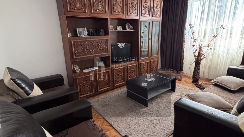 Apartament 2 camere decomandat Alexandru Obregia / Turnu Magurele - Poză 1