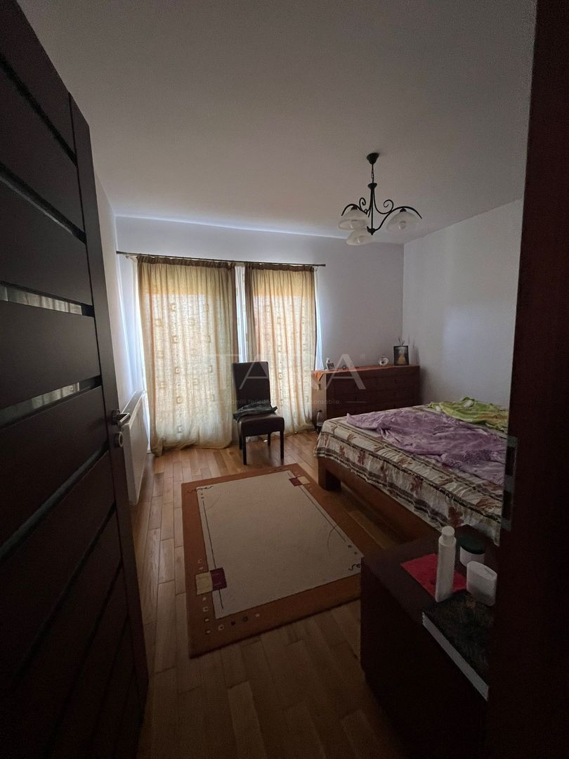 Casă Deosebită în Zona Gruia - Poză 6