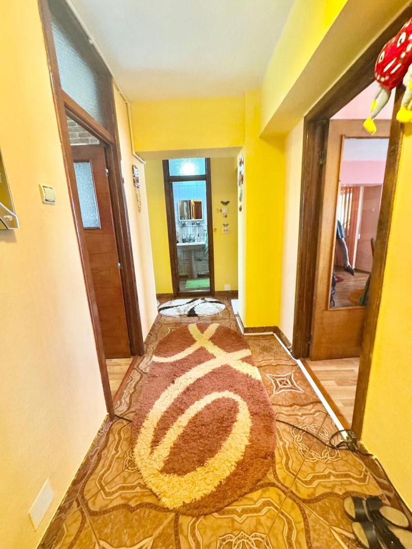 Apartament spațios, 3 camere – Bulevardul CFR, Giurgiu - Poză 5