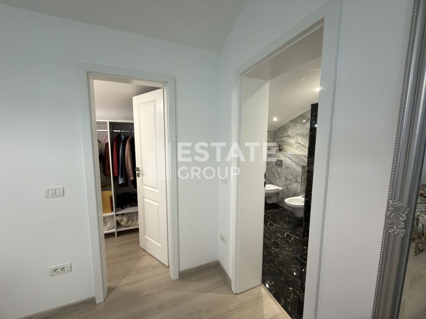 Casa individuala cu 5 camere in Dumbravita - Poză 19