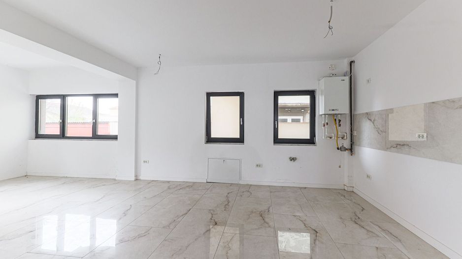 VÂNDUT! Apartament nou, ultracentral, cu loc de parcare privat - Poză 7