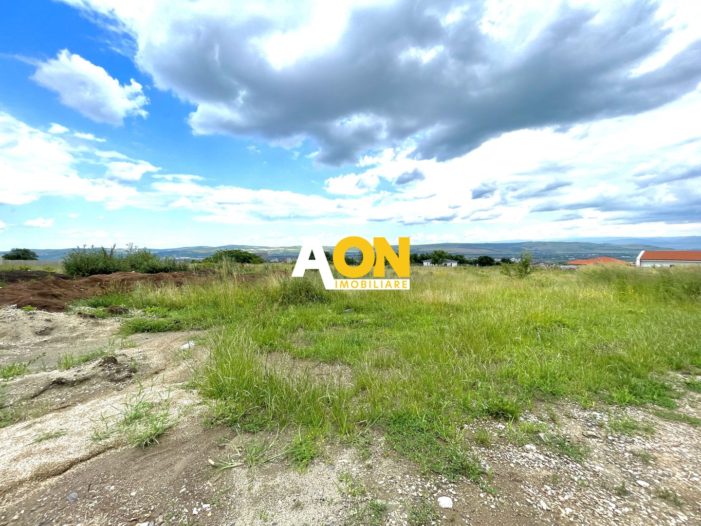 Teren de vanzare, 700mp, 24ml deschidere - Poză 2