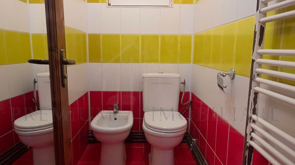 CASA DE VANZARE IN BOGDANESTI - Poză 13