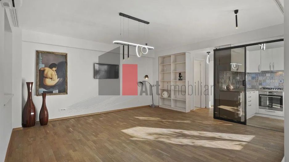 Apartament 2 camere lux Centrul Civic parcare subterana - Poză 1