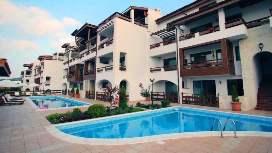 Apartamente cu 2 si 3 camere ideal investitie cu vedere superba Bulgaria Balcic - Poză 4