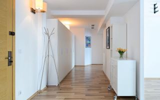 Apartament 3 camere | 2 băi | 84 mp | Etaj 10 Sector 4 - Poză 9