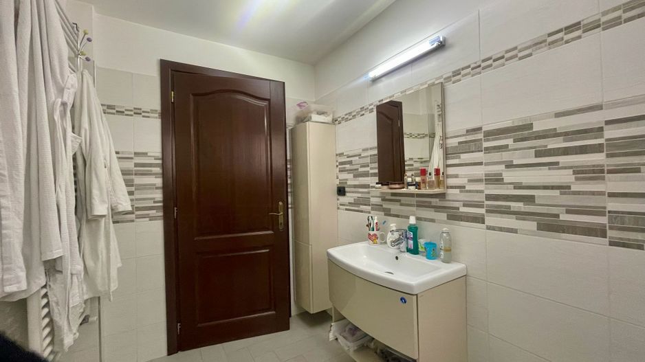 CASA COMPLET UTILATA SI MOBILATA MODERN CU GRADINA | 1100 MP |MARGINEA - Poză 36