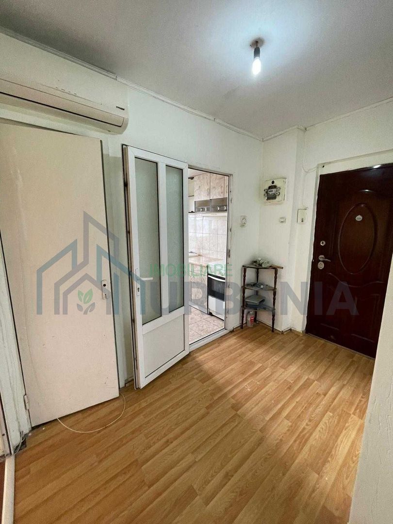 Apartament 3 camere, decomandat, în zona Cantemir - Podul de Piatră, Iași - Poză 2