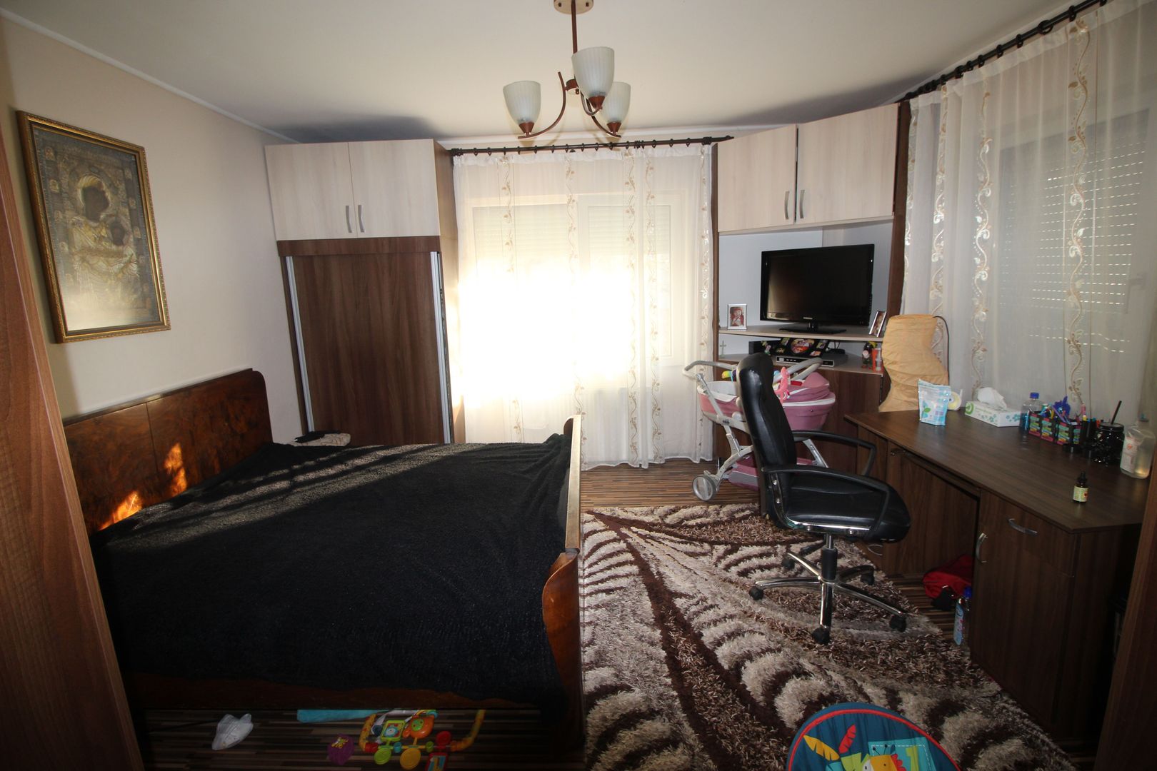 CASA-ZONA MEHALA CU DOUA FRONTURI - Poză 4