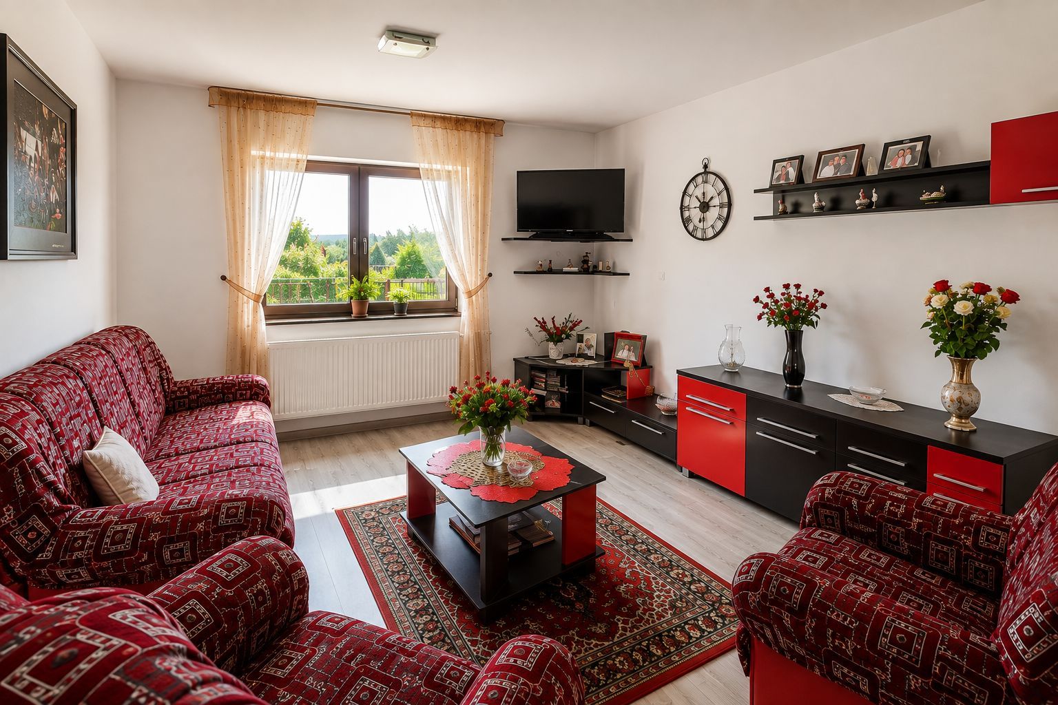 Casă individuală | 160 mp utili | 560 mp teren | Vizavi de intrarea în - Poză 7