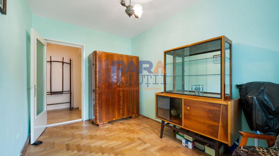 Apartament 3 camere, etaj 1 – zonă ultracentrală (Starea Civilă) - Poză 9