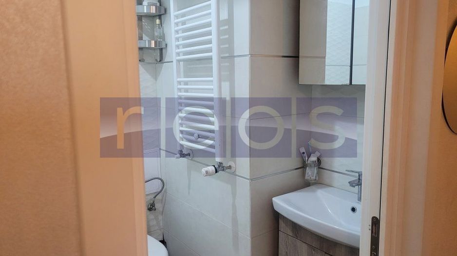 VANZARE APARTAMENT 2 CAMERE /ZONA VICTORIA - Poză 5